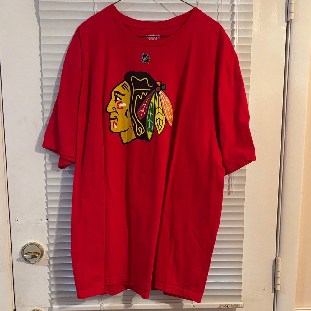 Reebok NHL Chicago Black Hawks Panarin #72 T-Shirt